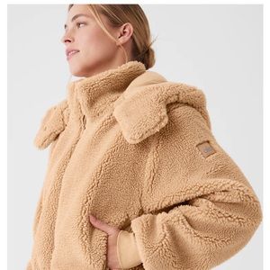 Alo foxy Sherpa jacket Carmel